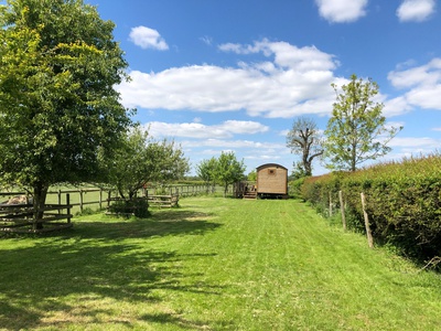 The Hut, Warwickshire