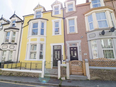 MidTown - Manhattan House, Conwy