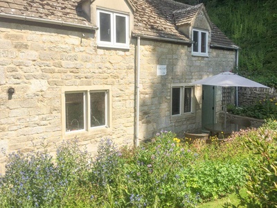 The Cot, Gloucestershire, Bussage
