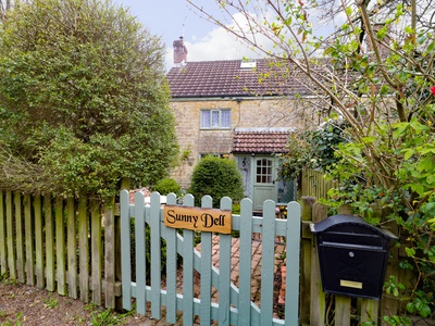 Sunny Dell Cottage, Somerset, Crewkerne