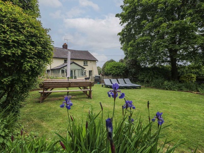 2 Pigsfoot Cottages, Devon