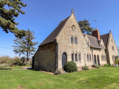 The Alms House West, Gloucestershire