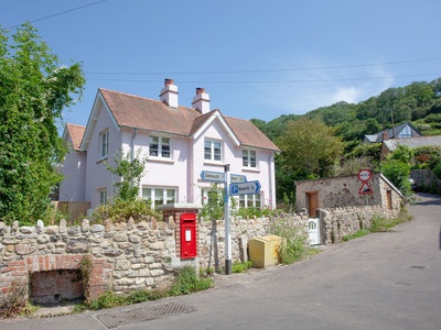 The Pink House, Devon