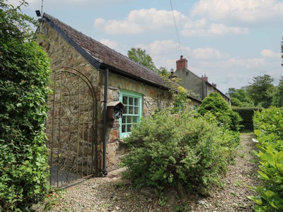 Glas y Dorlan, Monmouthshire