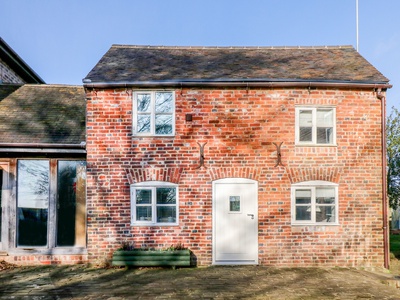 Hollys Barn, Staffordshire