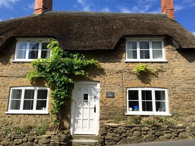 Lilac Cottage, Dorset, Burton Bradstock