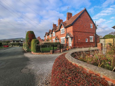 8 New Houses, Denbighshire