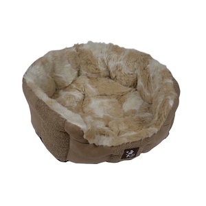 Delicato Giraffe Oval Dog Bed