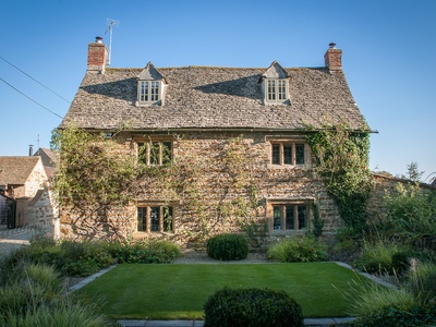 Bentleys Kingham, Oxfordshire