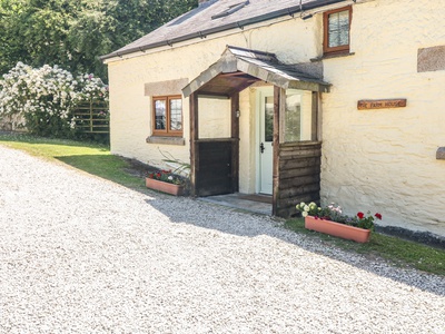 Lower West Curry Farmhouse, Cornwall