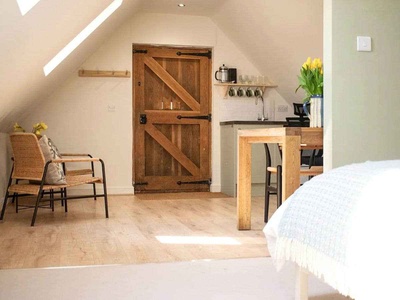 Woodvale Loft, Somerset