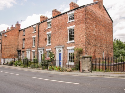 1 Reabrook Place, Shropshire