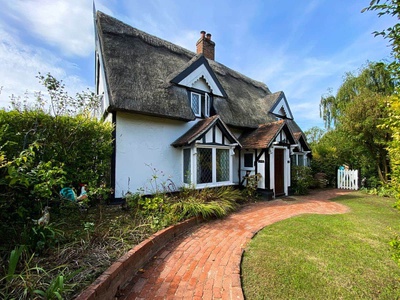 Laburnham Cottage, Suffolk