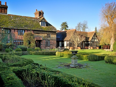 Langshott Manor, Surrey