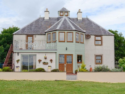 Seaside House, Highlands