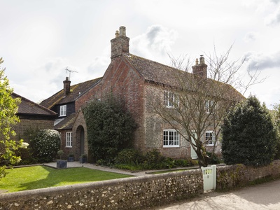 Downsview Place, Stoughton, West Sussex