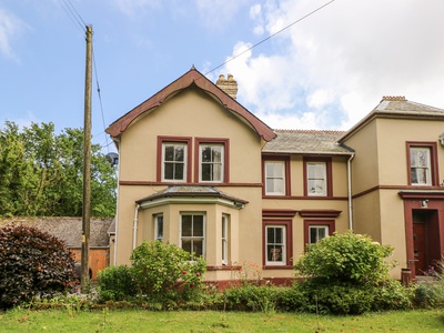 2 Gymmin House, Carmarthenshire