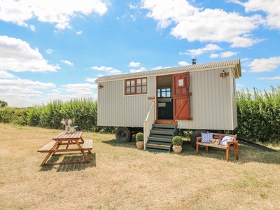 Sweet Caroline Shepherd’s Hut, Nottinghamshire