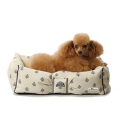Katalin zu Windischgraetz - Cantatis Dog Bed - Ivory & Inky Blue