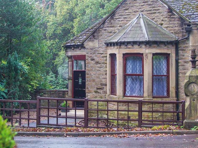Highwood Lodge, West Yorkshire