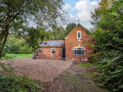 Woodland Lodge, Lincolnshire