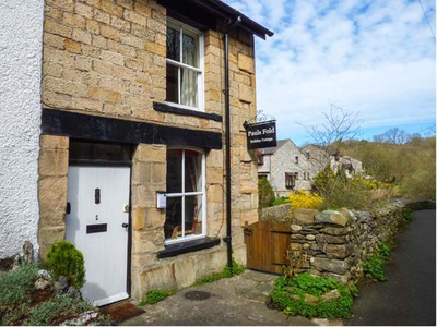 Pauls Fold Holiday Cottage, Lancashire