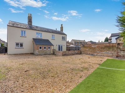 Cathedral View Farmhouse, Cambridgeshire