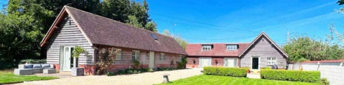 Dog Friendly Holiday Cottages in Wiltshire