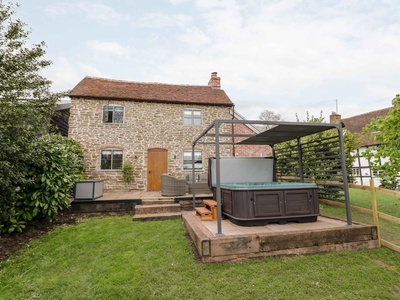 Old Farm Cottage, Worcestershire