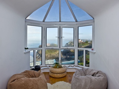 Apartment 25, Crest Court, Cornwall, Newquay