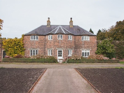Garden Cottage, Gordon Castle, Highlands