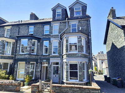 Squirrel Lodge, Cumbria