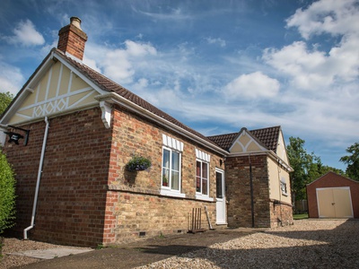 Anvil Lodge, Lincolnshire