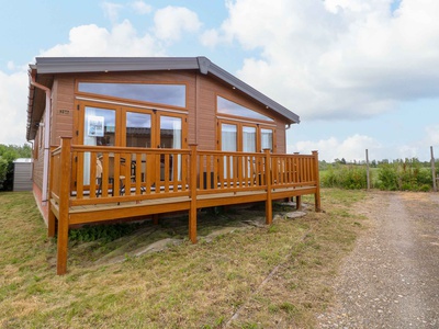 Lodge 26, Fishing Lakes, Suffolk