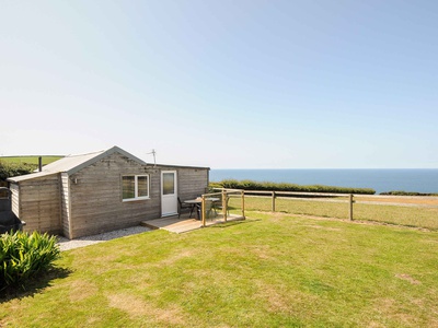 Lundy View Chalet, Cornwall