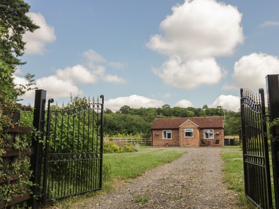 Lawn Lodge, Gloucestershire