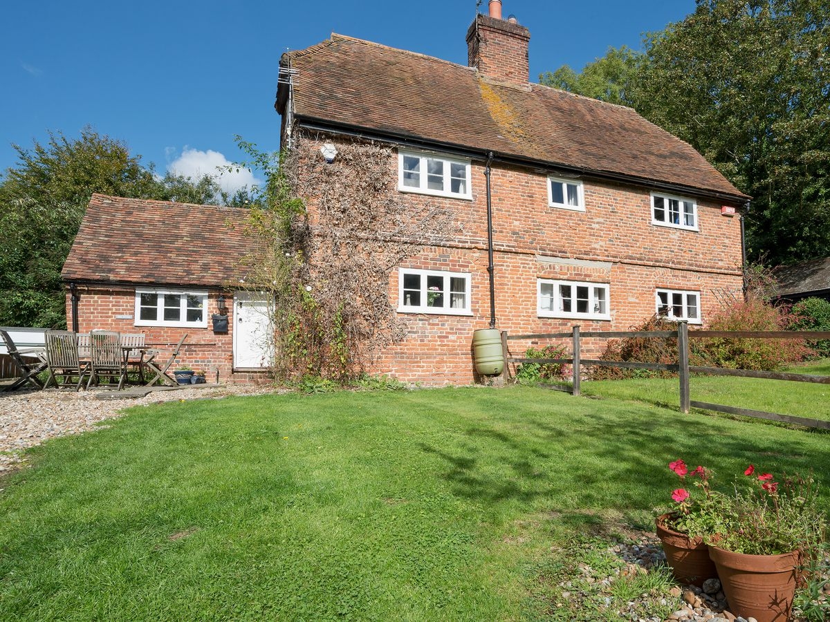 Dog Friendly Bere Cottage Kent Petspyjamas