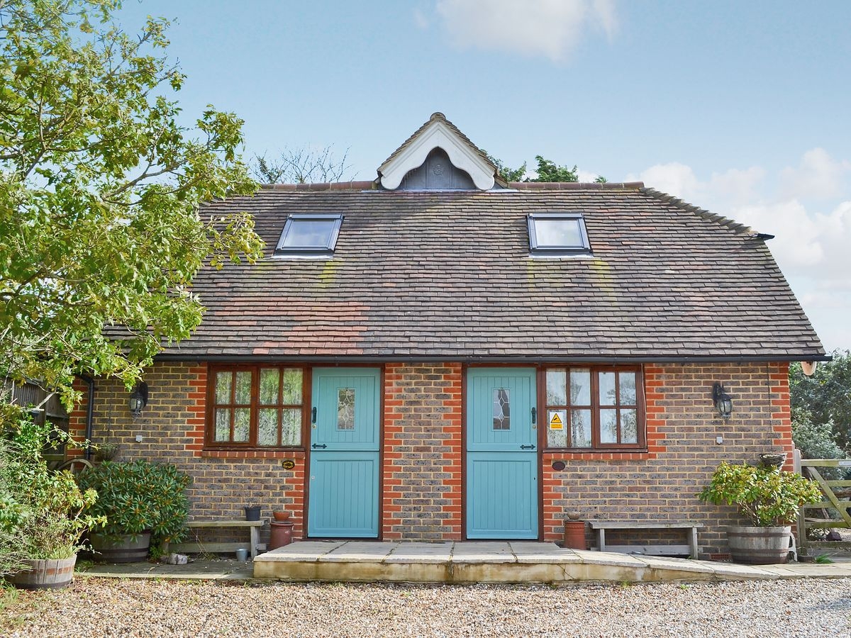 Dog-friendly Rose Cottage, East Sussex | PetsPyjamas