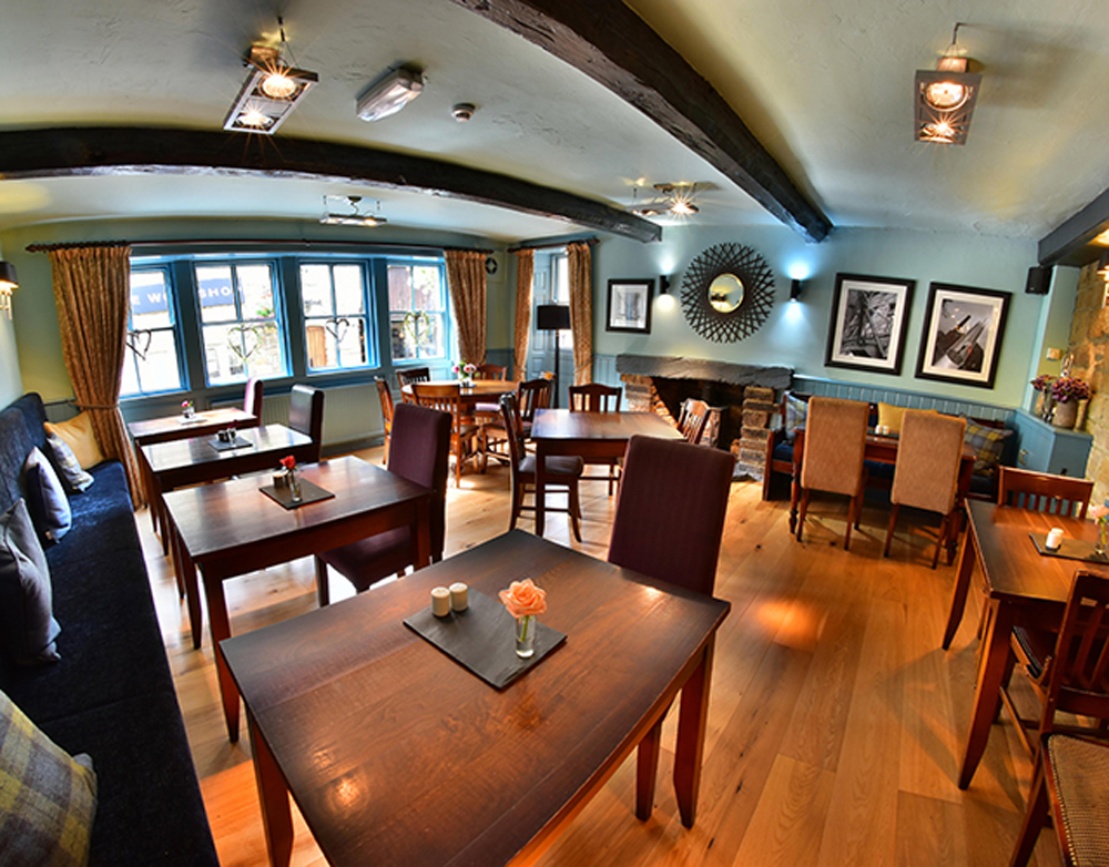 Dogfriendly The White Lion Hotel, West Yorkshire
